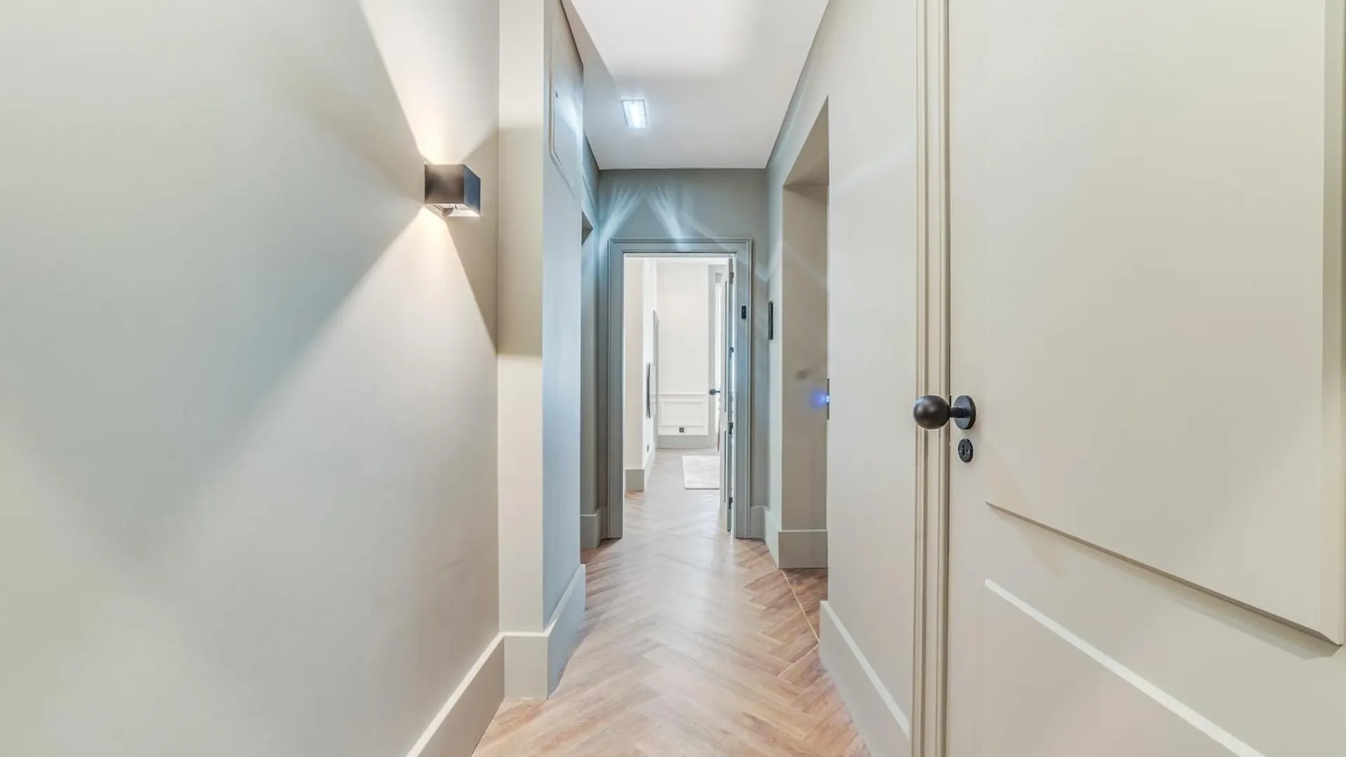 Hygge House Downtown Apartment Lisbon